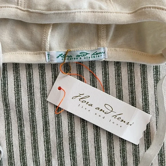 Flora and Henri baby cap - Picture 2 of 3